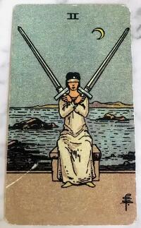 塔羅占卜他對我的感覺？看看他的真實想法