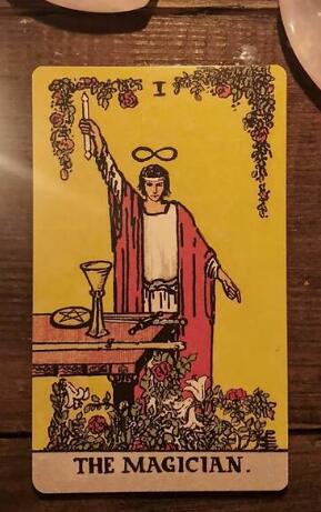 塔羅測他喜歡我嗎?我能給他安全感嗎