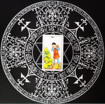 韋特塔羅牌星幣七正位/星幣七逆位解析