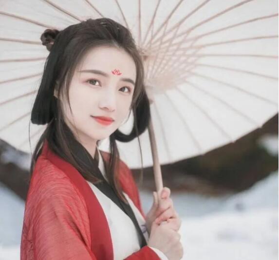 讓摩羯男撕心裂肺想你